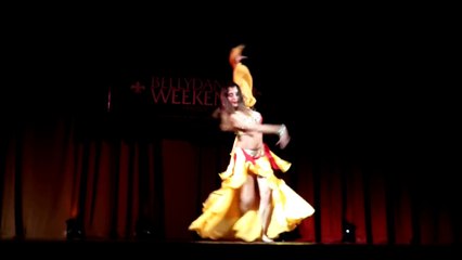 amazing dance performed by a lady