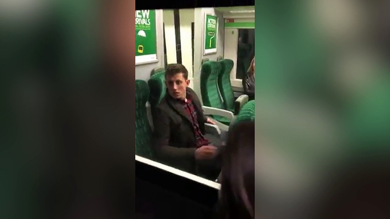 Il n'aurait pas dû s'endormir dans le train !