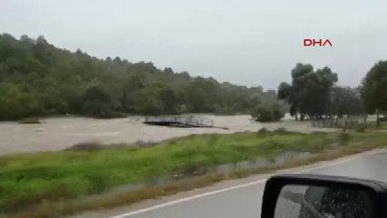 Download Video: Tekirdağ Sarayda Askeri Araç Devrildi 1 Asker Kayıp 2