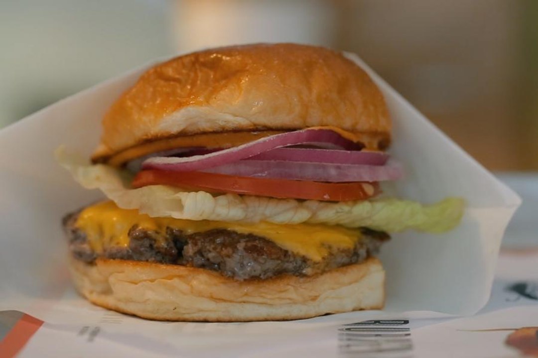 Watch Burger & Co.'s main attraction come to life