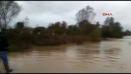 Tekirdağ Sarayda Askeri Araç Devrildi 1 Asker Kayıp 5