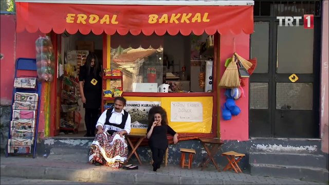 Leyla ile Mecnun -Erdal Bakkal Takı Merasimi 103. Bölüm (Sezon Finali)