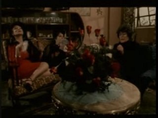 ESPERANDO LA CARROZA - Escenas eliminadas (1985)