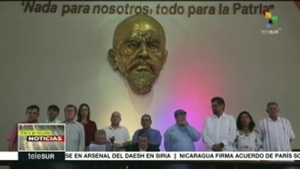 Download Video: teleSUR noticias: Maduro se reúne con gobernadores opositores