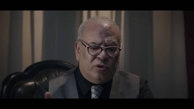 مسلسل الخروج - المقدم عمر ظافر العادين يكشف لغز أفيش ورسالة القاتل ..... !