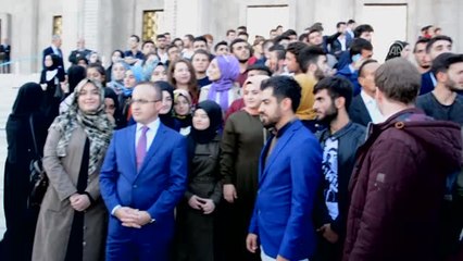 Bakan Kaya ve AK Parti Grup Başkanvekili Turan, Öğrencilerle Bir Araya Geldi