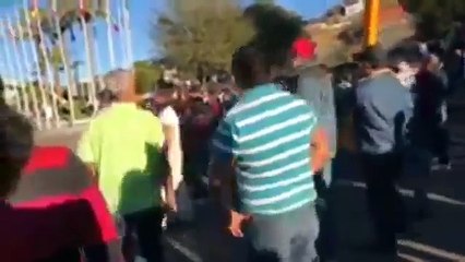 POLICIAS REALIZAN DISPAROS CONTRA MANIFESTANTES NOGALES SONORA