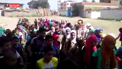 أطفال قرية لاصيفر: نطالب شيخ الأزهر ببناء المعهد