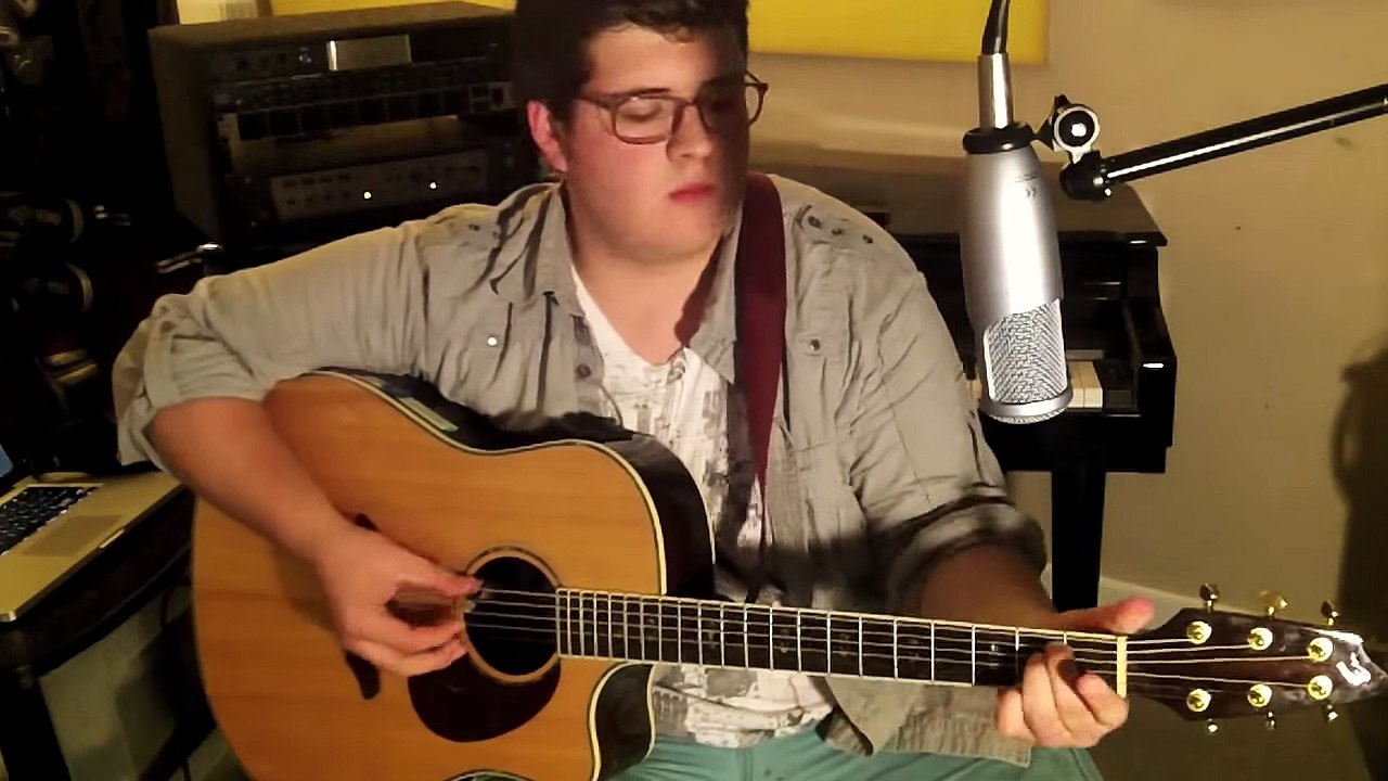 Sexy and I Know It by LMFAO - Noah Guthrie Cover
