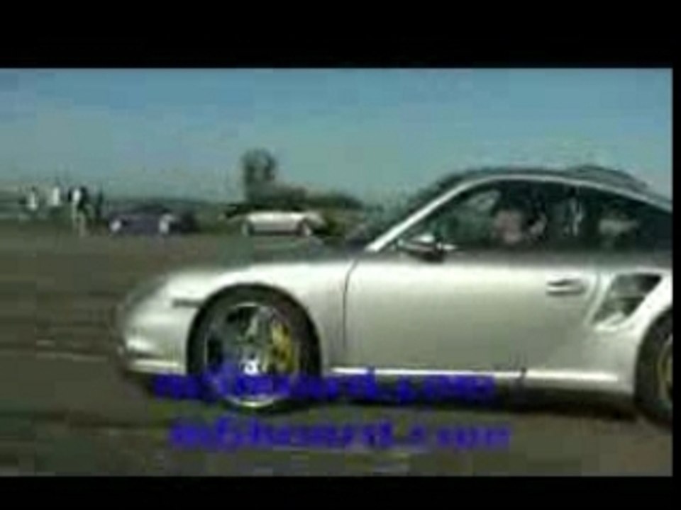 M6 vs Porsche 911 Turbo 997