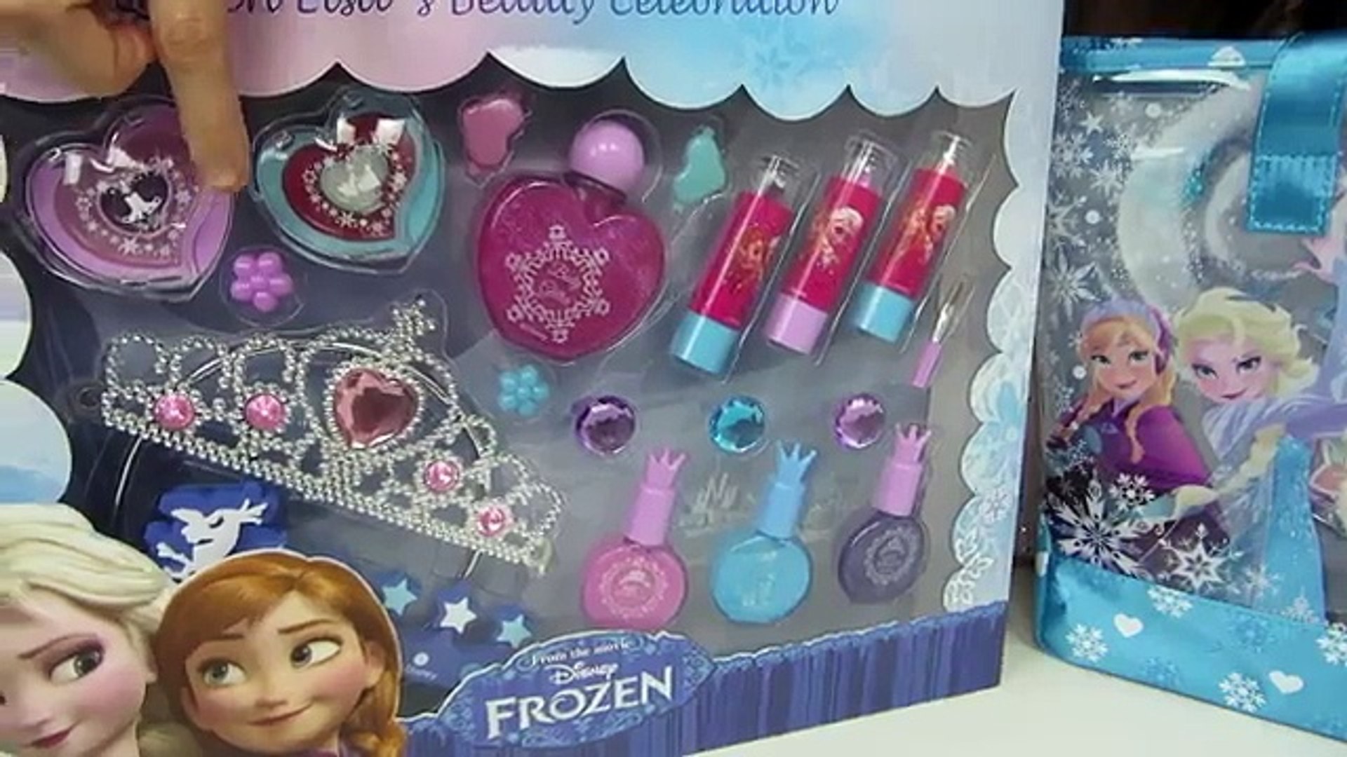 Bebé Nenuco Sofía nos enseña set de maquillaje para niñas de juguetes Frozen  – Видео Dailymotion