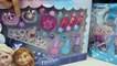 Bebé Nenuco Sofía nos enseña set de maquillaje para niñas de juguetes Frozen