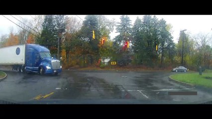 2 Trucks, 2 Cars, 1 Intersection and then this happens