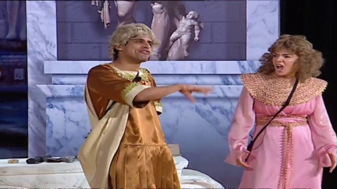 كوميديا حمدي المرغني ( أمي كل الرجالة بتجري وراها ) ... #تياترو_مصر