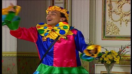 لما تتكلم مع واحد سكران و تنصب عليه ( فاكر لما سلفتك 500 جينة أمبارح ) ...#تياترو_مصر