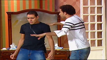 لما تتفرج علي فيلم أجنبي مش مترجم  ...#تياترو_مصر