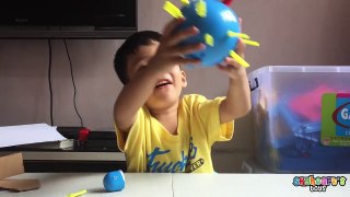 Can you TICKLE THE WHALE FAMILY FUN Challenge Toy Game _ Playtime for kids and families.-HnOittsy4EA