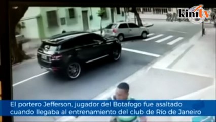 Brazilian international goalkeeper carjacked at gunpoint