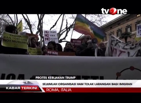 Sejumlah Organisasi HAM Tolak Kebijakan Trump Larang Imigran