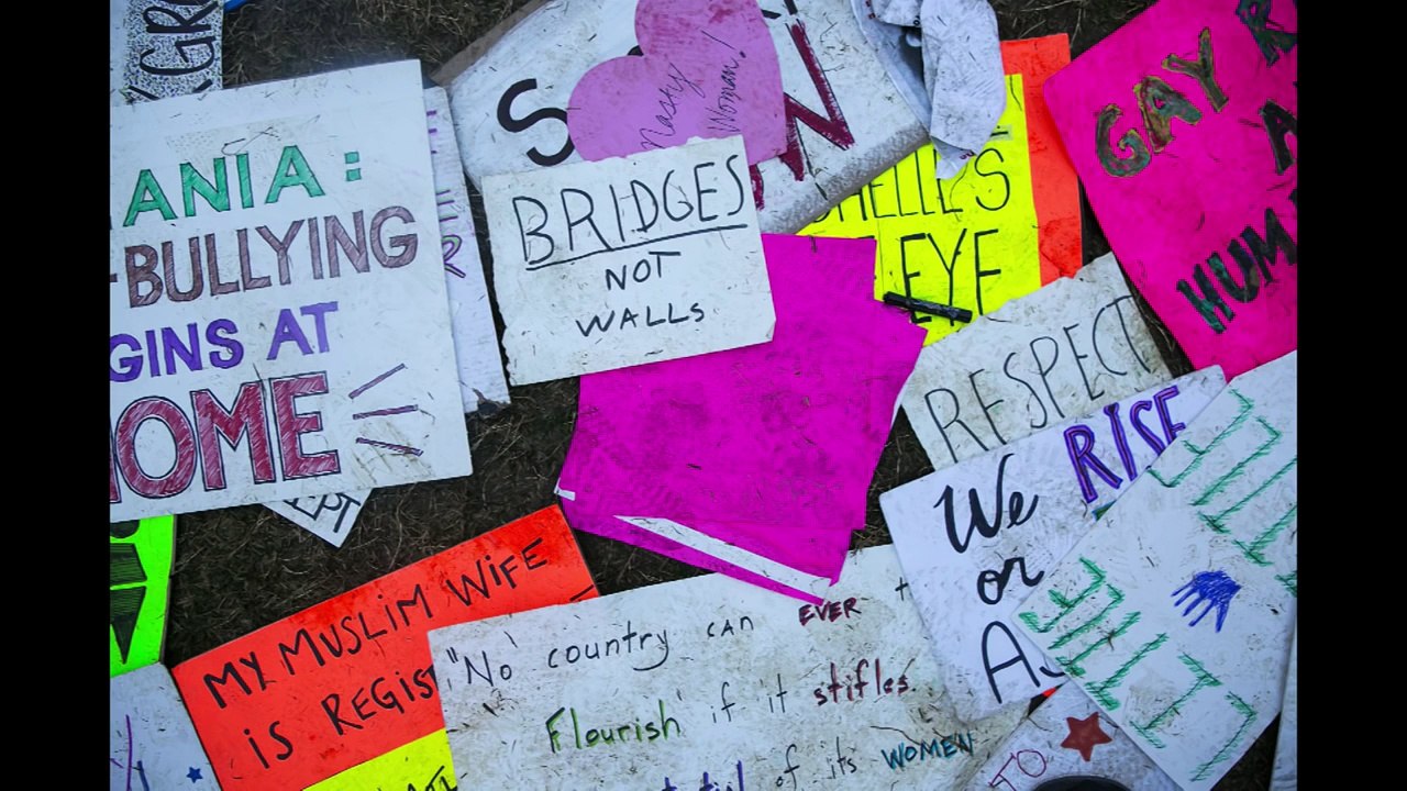 Here's What Women at Trump's Inauguration and The Women's March Want You to Know-BpxBLdLRwfU