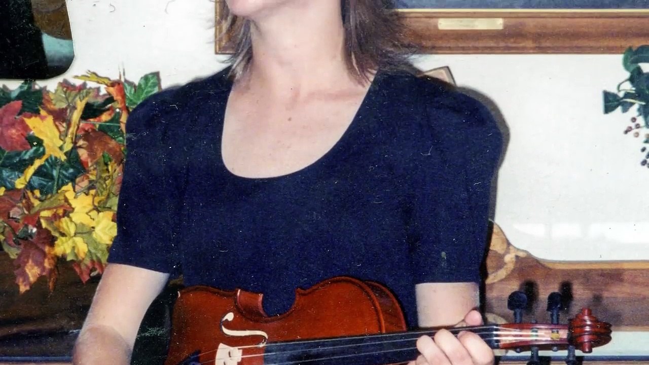 Lindsey Stirling on Overcoming Depression-jNSnAWn6h0M
