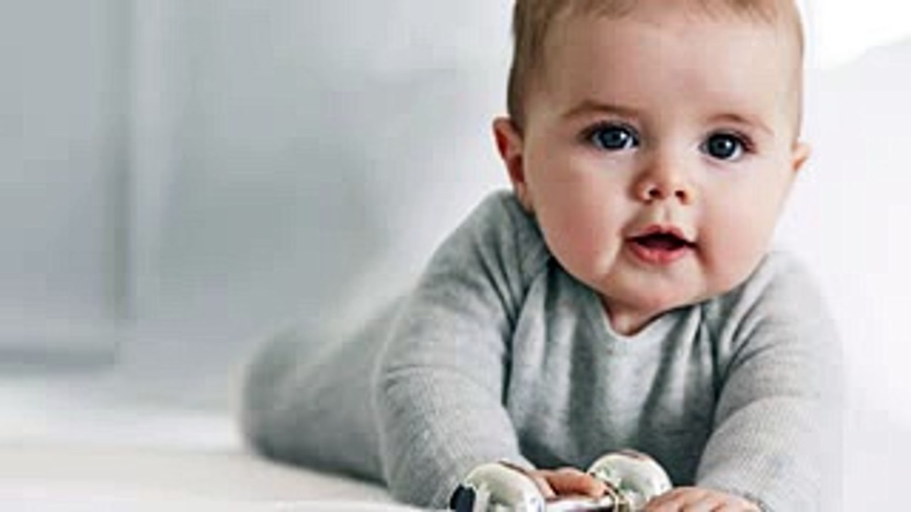 Choti Si Pyaari Si Nanhi Si Aayi Koi Pari     Hindi Song