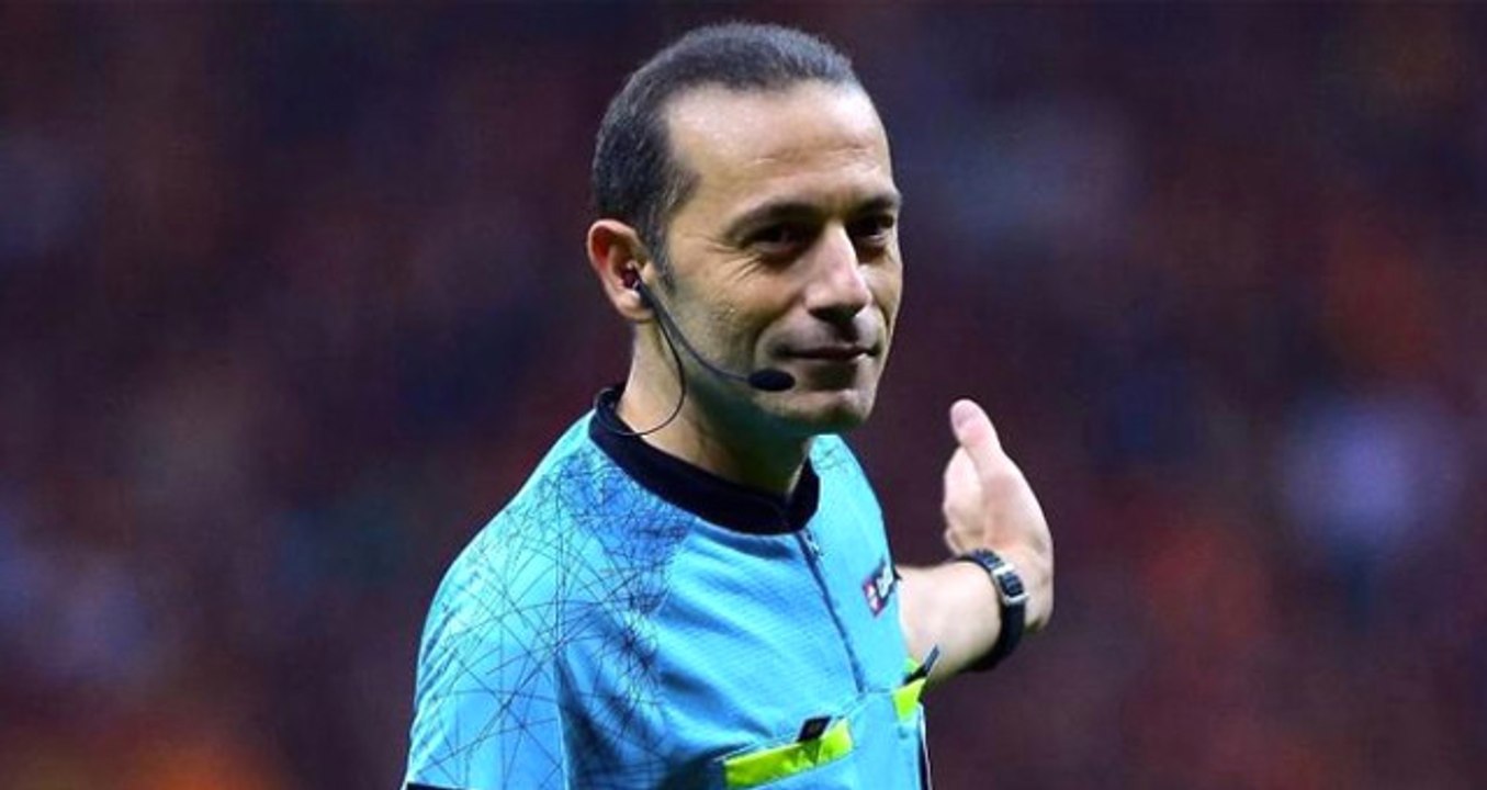 Hakem Cüneyt Çakır Günah Çıkardı: Derbide Tek H...