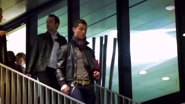 Sở hữu body chuẩn mực, thể lực dồi dào, Cristiano Ronaldo đã thực hiện điều này như thế nào?