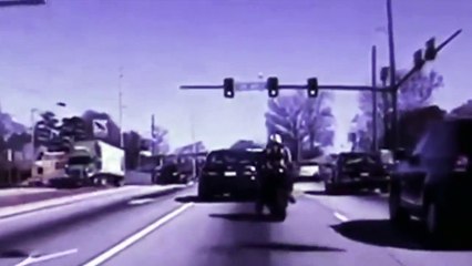 Motorcycle Fail in Police Chase