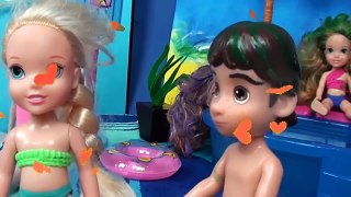 Anna and Elsa Toddlers Pool Party Movie Disco Swimming Pool Slide Pizza Dance Ariel Toys In Action