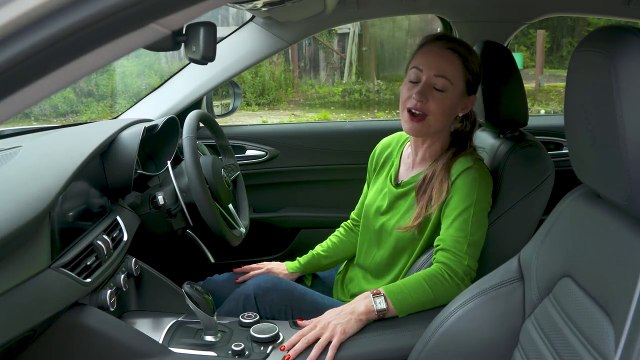 2017 Alfa Romeo Giulia review – better than a BMW 3 Series _ What Car-vvwBSWIUJ-w