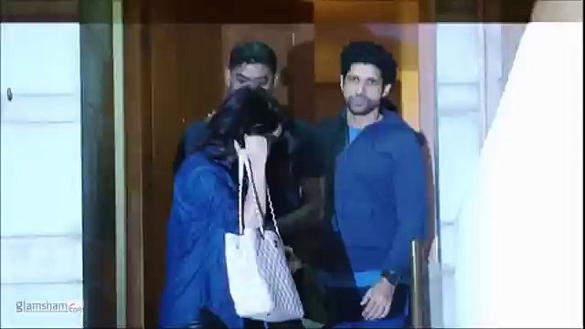 66.CAUGHT Shraddha Kapoor at Farhan Akhtar's house