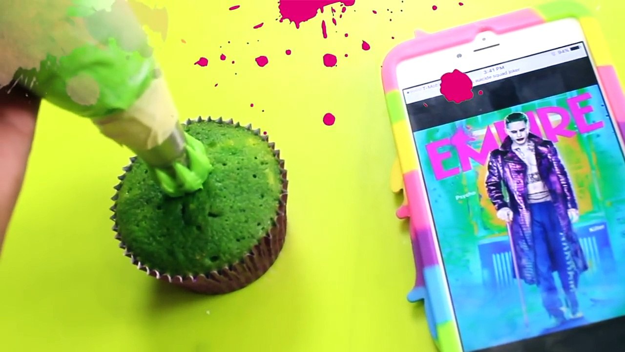 SUICIDE SQUAD CUPCAKES