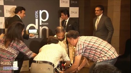 203.Did Shah Rukh Khan take a DIG at Anurag Kashyap-