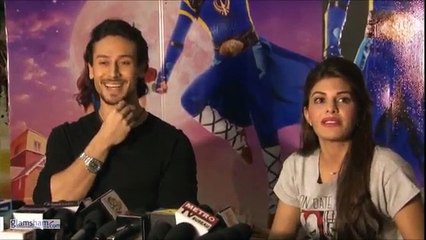 132.OMG! Jacqueline Fernandez's eyes get hurt, did Tiger Shroff punch her-