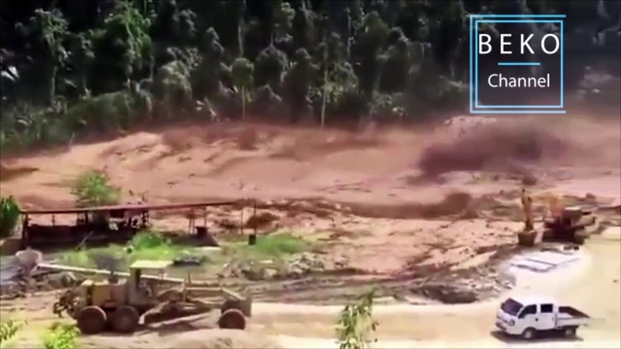 l'inondation se transforme en une incroyable vague de boue