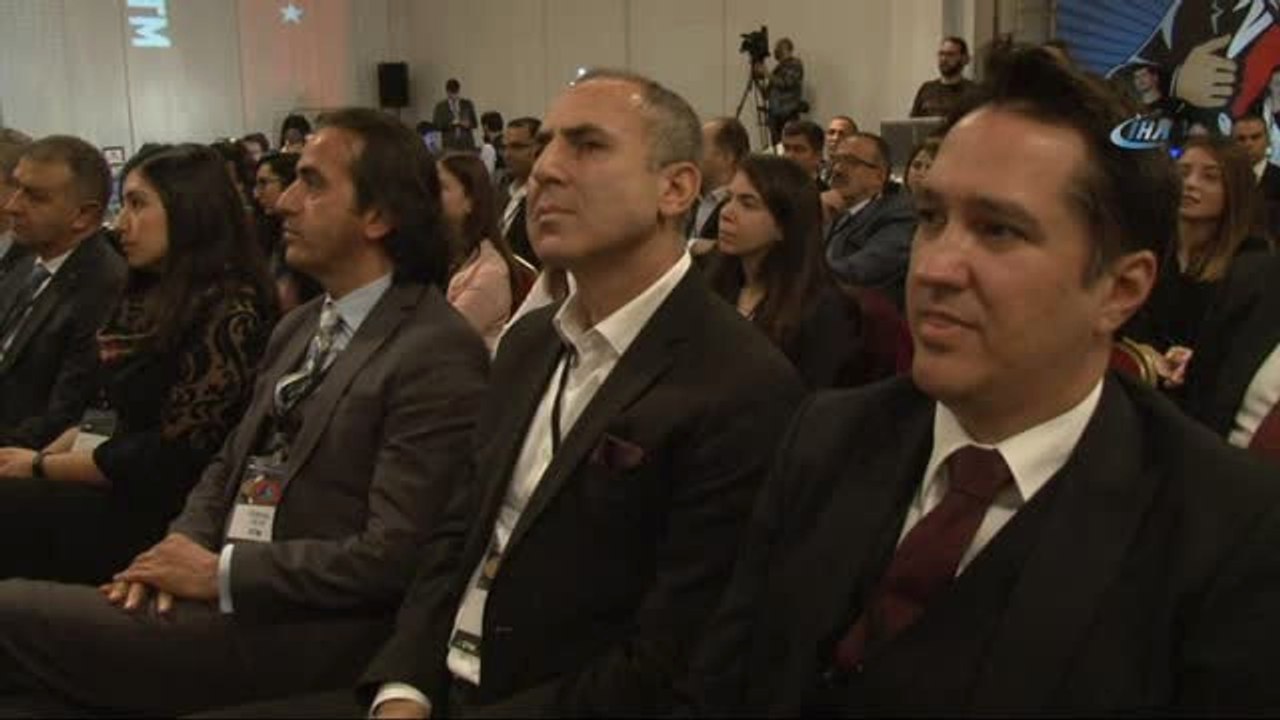 Siber Güvenlik Uzmanları Bayrak Kapmak İçin "Hacker" Oldu