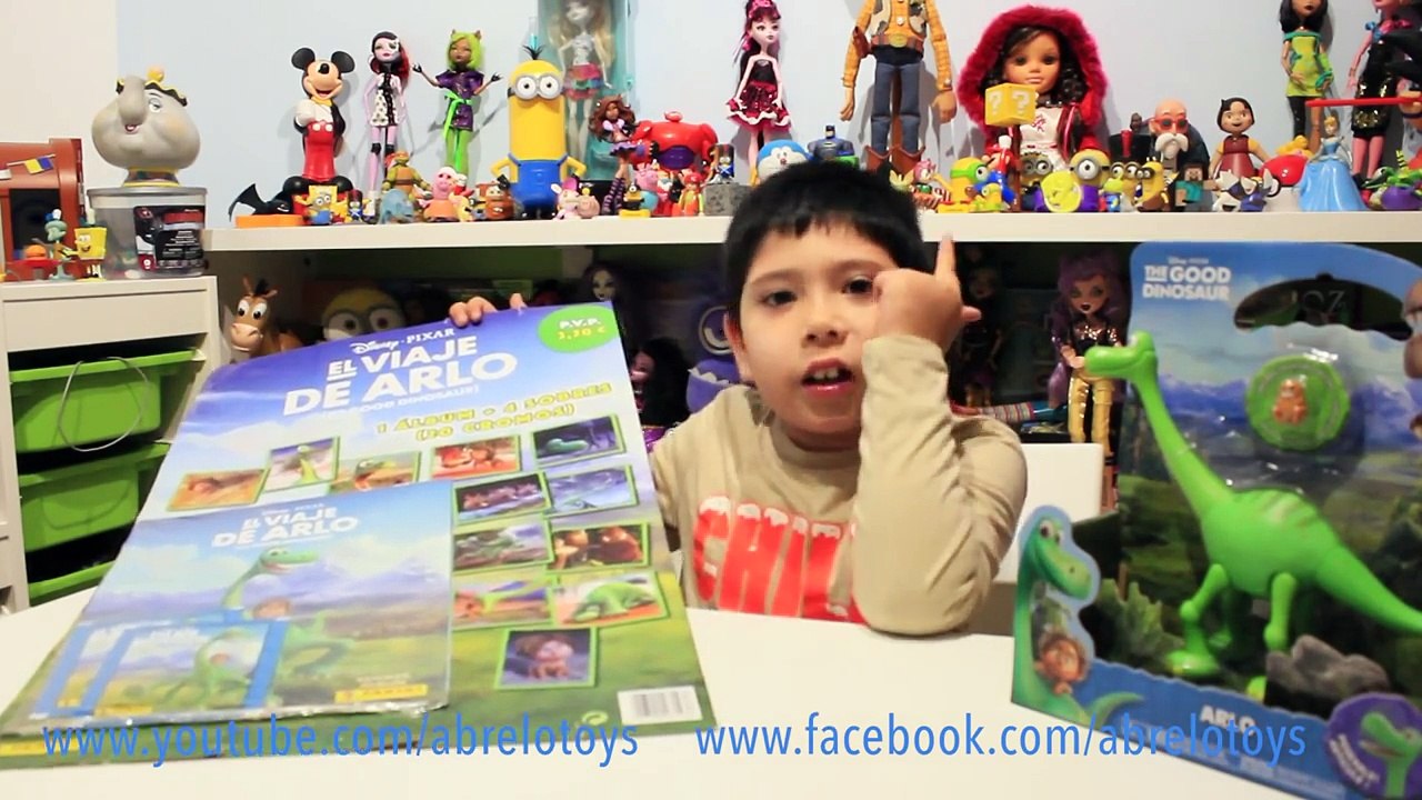 Un Gran Dinosaurio Figura de Arlo y Album Stickers | Juguetes en Español