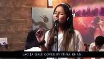 Hina Khan singing Lag Ja Gale in Big Boss 11