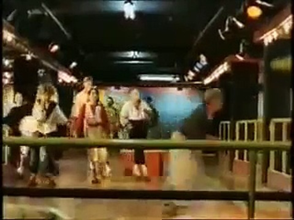 Derrick  E132 - Kranzniederlegung  (1985