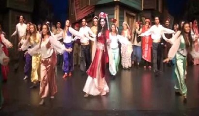 7 Kocalı Hürmüz, Müjdat Gezen yorumuyla yeniden sahnede