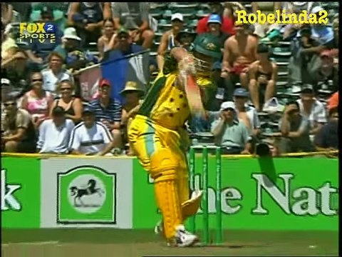 WORST OVER IN CRICKET HISTORY- Bowler forgets how to bowl.
