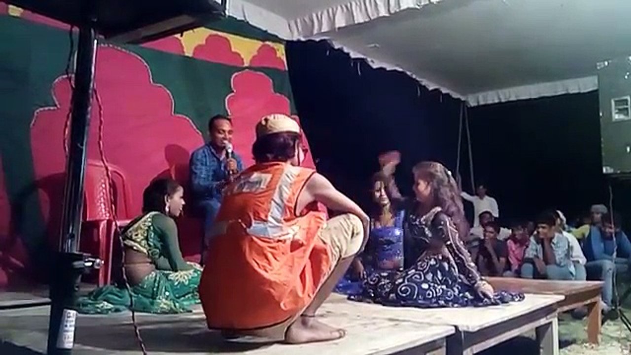 Bhojpuri_orchestra_dance_uploaded_by_sonu