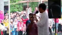 TAHAN JANGAN DULU KETAWA