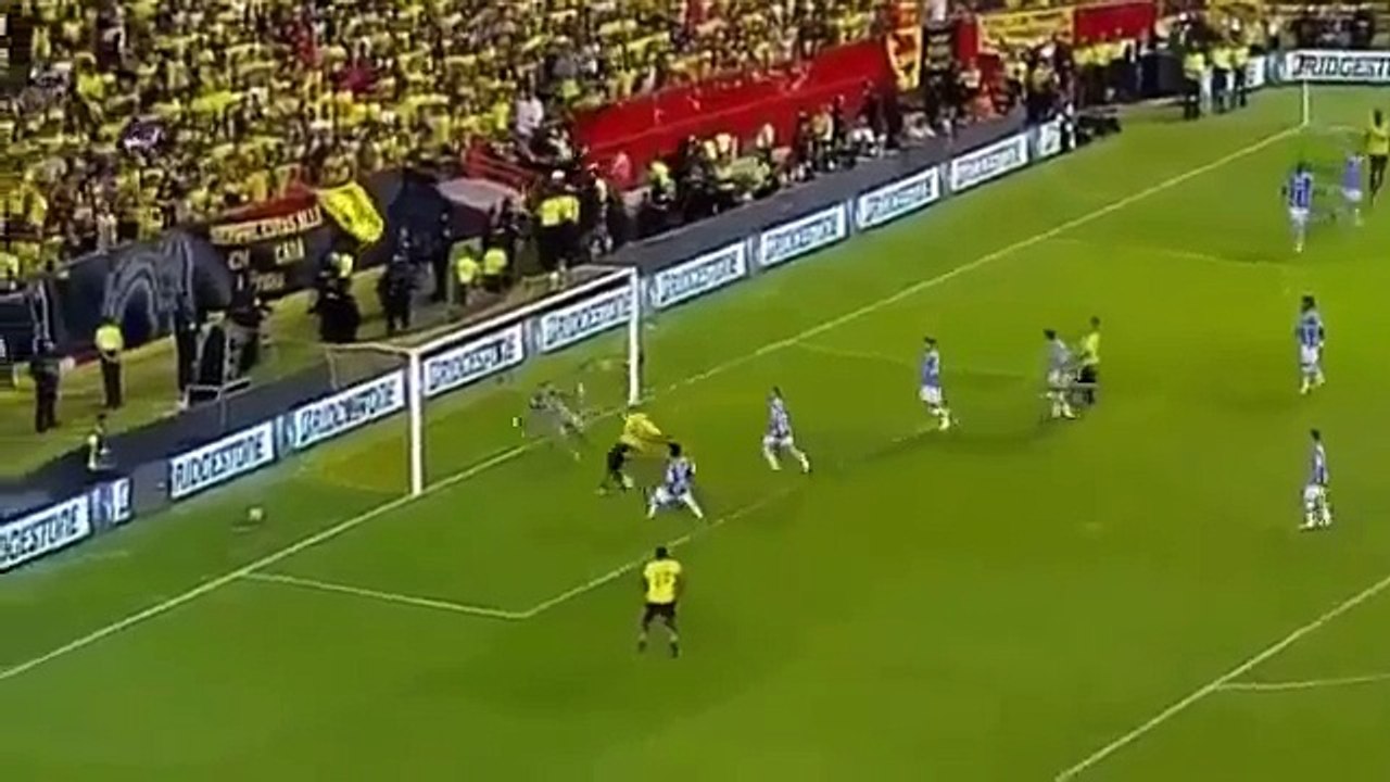 Incrível defesa de Marcelo Grohe