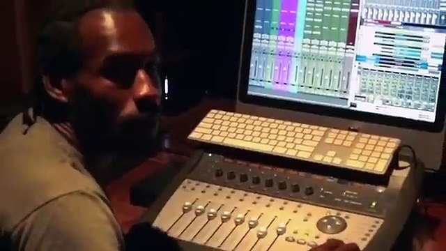 Ssense - Hustle Hard (Official Music Video)