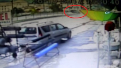 Kayganlaşan Yolda Feci Kaza: 4 Yaralı