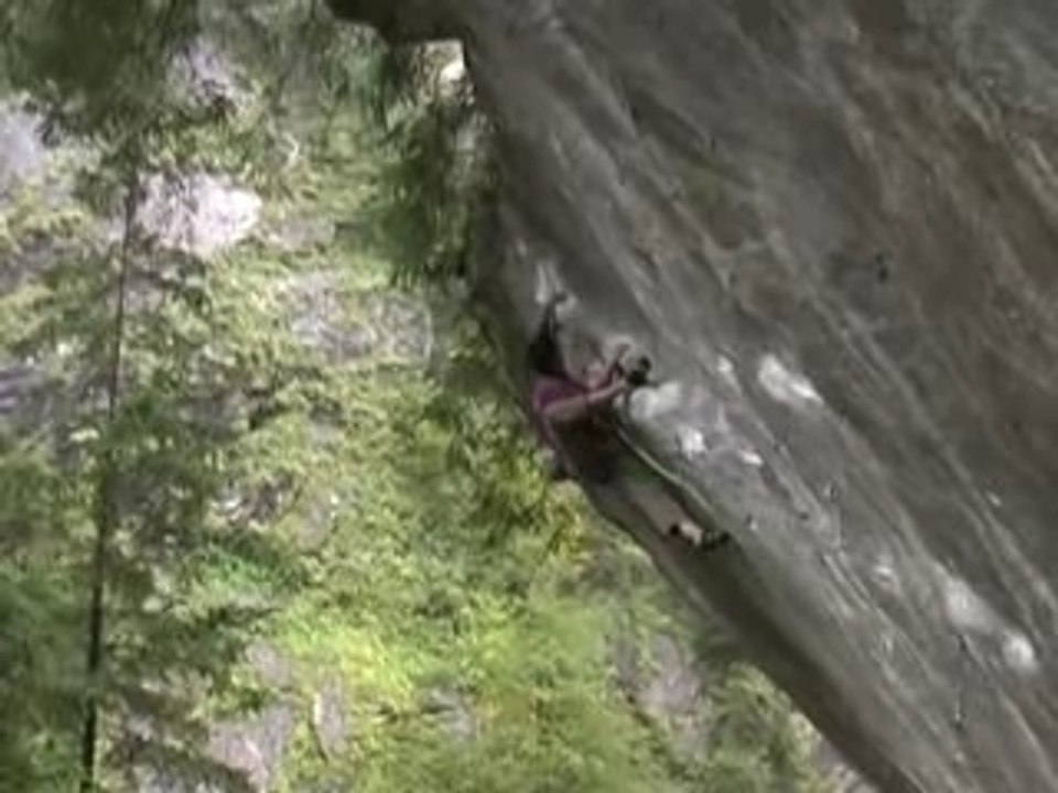Florent wolff dans Total brutal (8b+)