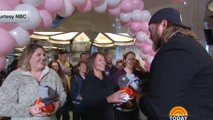 Nick Mangold takes the 'Tackling Cancer Challenge'