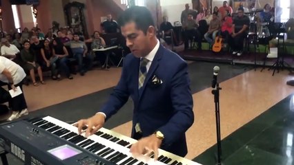 Un marier tres bon muscicien